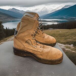 Wellco Air‎ Force TW Boots Womens Size 7 R Combat Military Green Vibram Sole